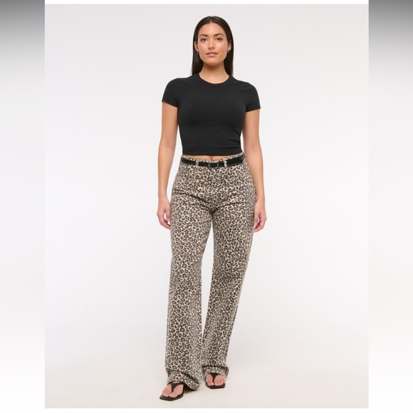 Abercrombie & Fitch Denim - A&F high rise relaxed jeans * leopard